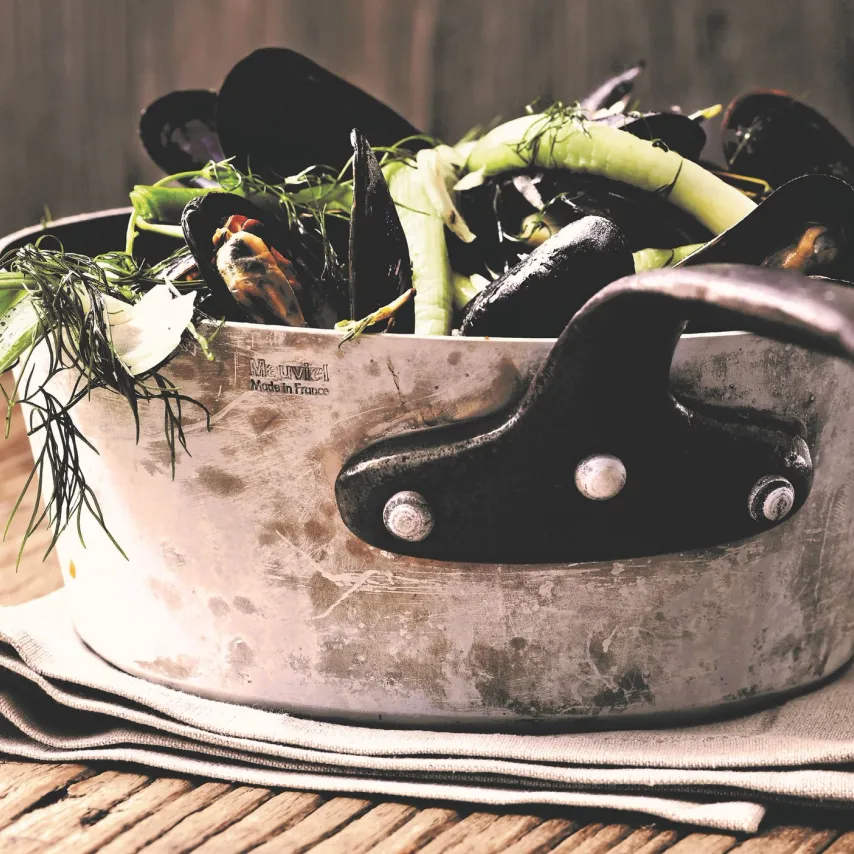 Dampede muslinger med hvedeøl og nye porrer