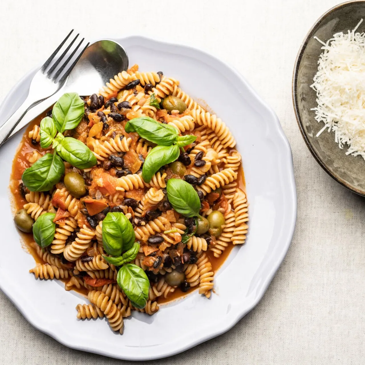 Sæsonmagasiner: grøn inspiration til de offentlige køkkener hele året rundt