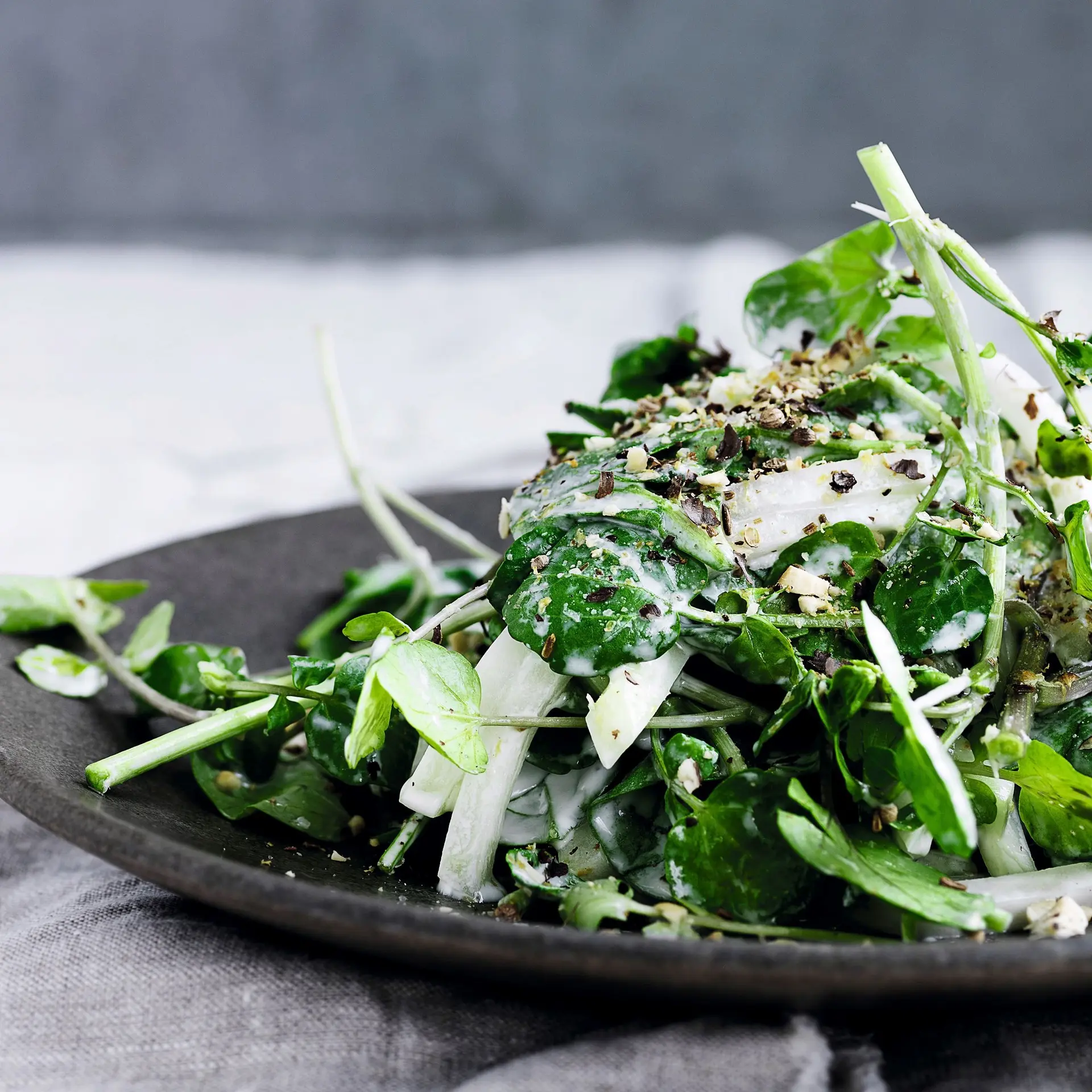 Spidskålssalat med gedefeta og melon