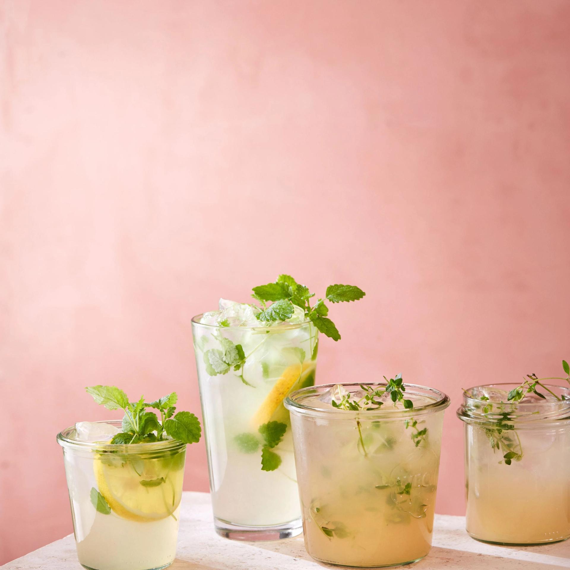 Lemonade med citronmelisse