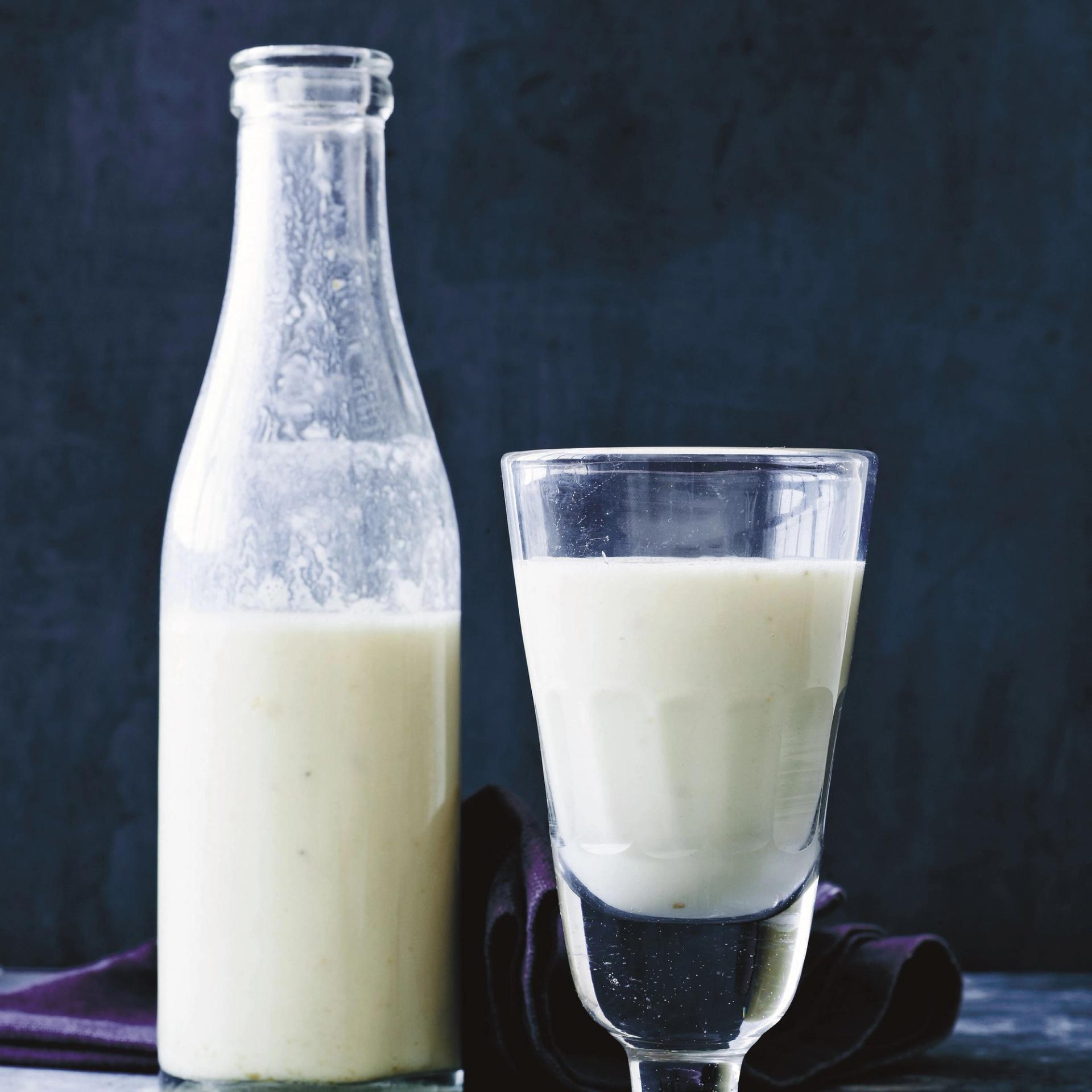 Smoothie med banan, ananas og ingefær