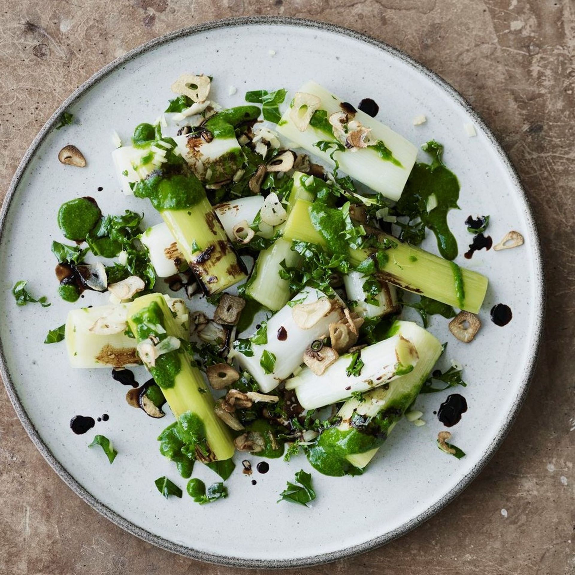 Dampede porrer og grønkålspuré