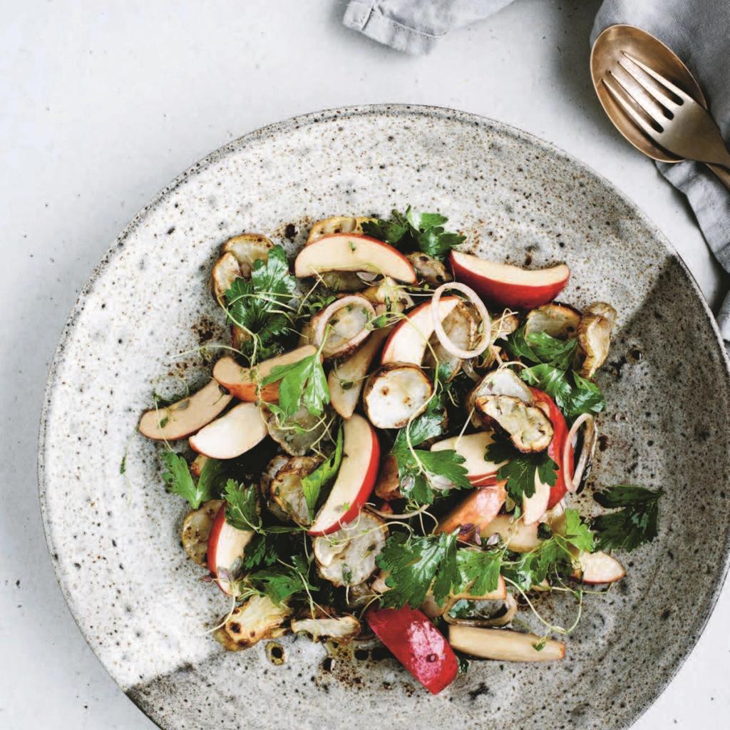 Vegansk perlebyg med svampe og æbler