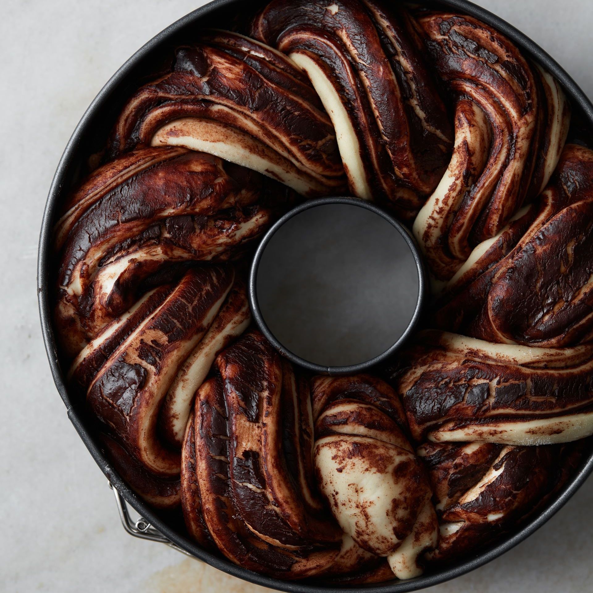 Babka med mørk chokolade og muscovadosukker