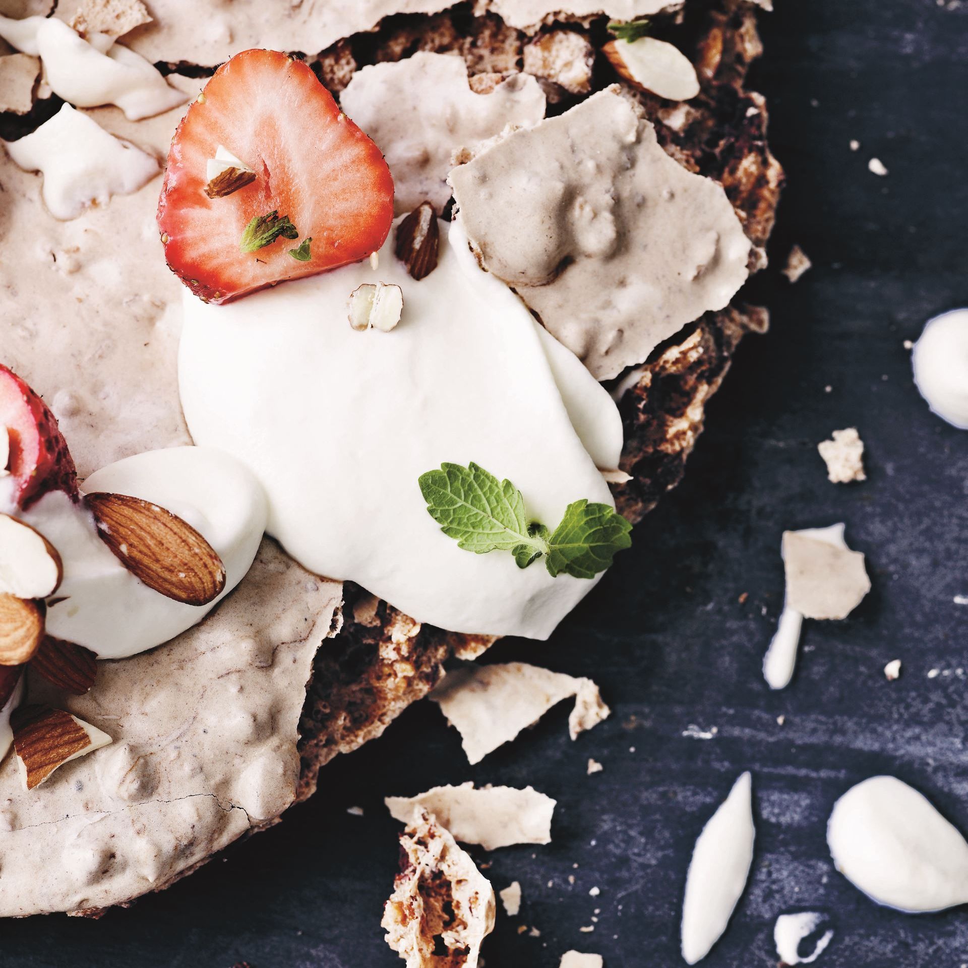 Glutenfri sankthanskage med jordbær