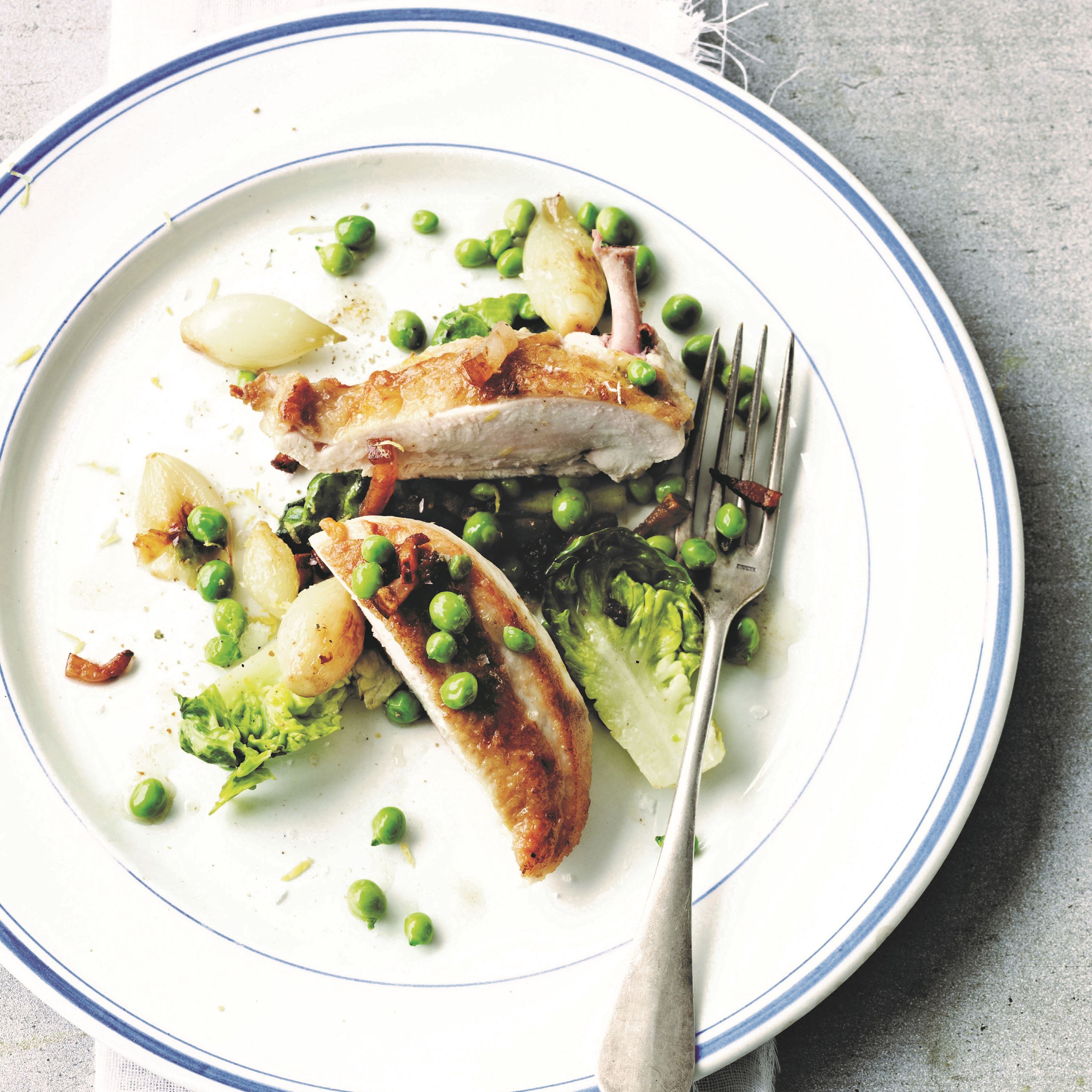 Stegt kylling med braiserede ærter, perleløg og bacon​​​​‌﻿‍﻿​‍​‍‌‍﻿﻿‌﻿​‍‌‍‍‌‌‍‌﻿‌‍‍‌‌‍﻿‍​‍​‍​﻿‍‍​‍​‍‌﻿​﻿‌‍​‌‌‍﻿‍‌‍‍‌‌﻿‌​‌﻿‍‌​‍﻿‍‌‍‍‌‌‍﻿﻿​‍​‍​‍﻿​​‍​‍‌‍‍​‌﻿​‍‌‍‌‌‌‍‌‍​‍​‍​﻿‍‍​‍​‍‌‍‍​‌﻿‌​‌﻿‌​‌﻿​​​﻿‍‍​‍﻿﻿​‍﻿﻿‌‍﻿​‌‍﻿﻿‌‍​﻿‌‍​‌‌‍﻿​‌‍‍​‌‍﻿﻿‌﻿​﻿‌﻿‌​​﻿‍‍​﻿​﻿​﻿​﻿​﻿​﻿​﻿​﻿​‍﻿﻿‌‍‍‌‌‍﻿‍‌﻿‌​‌‍‌‌‌‍﻿‍‌﻿‌​​‍﻿﻿‌‍‌‌‌‍‌​‌‍‍‌‌﻿‌​​‍﻿﻿‌‍﻿‌‌‍﻿﻿‌‍‌​‌‍‌‌​﻿﻿‌‌﻿​​‌﻿​‍‌‍‌‌‌﻿​﻿‌‍‌‌‌‍﻿‍‌﻿‌​‌‍​‌‌﻿‌​‌‍‍‌‌‍﻿﻿‌‍﻿‍​﻿‍﻿‌‍‍‌‌‍‌​​﻿﻿‌​﻿‌‌​﻿​‍​﻿‍​​﻿‌﻿​﻿‌﻿‌‍​‌​﻿‌​​﻿​‌​‍﻿‌‌‍‌‌​﻿‍​‌‍​‍​﻿​﻿​‍﻿‌​﻿‌‌​﻿​﻿​﻿​‌‌‍​﻿​‍﻿‌‌‍​‌​﻿‌﻿​﻿‍‌‌‍​﻿​‍﻿‌‌‍​‍​﻿‌﻿‌‍​﻿‌‍‌‍​﻿​​‌‍‌​​﻿‍​​﻿‌﻿‌‍​‍​﻿‌‌‌‍‌​‌‍​‍​﻿‍﻿‌﻿‌​‌﻿‍‌‌﻿​​‌‍‌‌​﻿﻿‌‌﻿​‍‌‍‌‌‌‍​﻿‌‍‍‌‌﻿​​‌‍‌‌​﻿‍﻿‌﻿​​‌‍​‌‌﻿‌​‌‍‍​​﻿﻿‌‌‍‍‌‌‍﻿‌‌‍​‌‌‍‌﻿‌‍‌‌​‍﻿‍‌‍​‌‌‍﻿​‌﻿‌​​﻿﻿﻿‌‍​‍‌‍​‌‌﻿​﻿‌‍‌‌‌‌‌‌‌﻿​‍‌‍﻿​​﻿﻿‌‌‍‍​‌﻿‌​‌﻿‌​‌﻿​​​‍‌‌​﻿​﻿‌​​‌​‍‌‌​﻿​‍‌​‌‍​‍‌‌​﻿​‍‌​‌‍‌‍﻿​‌‍﻿﻿‌‍​﻿‌‍​‌‌‍﻿​‌‍‍​‌‍﻿﻿‌﻿​﻿‌﻿‌​​‍‌‌​﻿​﻿‌​​‌​﻿​﻿​﻿​﻿​﻿​﻿​﻿​﻿​‍‌‍‌‍‍‌‌‍‌​​﻿﻿‌​﻿‌‌​﻿​‍​﻿‍​​﻿‌﻿​﻿‌﻿‌‍​‌​﻿‌​​﻿​‌​‍﻿‌‌‍‌‌​﻿‍​‌‍​‍​﻿​﻿​‍﻿‌​﻿‌‌​﻿​﻿​﻿​‌‌‍​﻿​‍﻿‌‌‍​‌​﻿‌﻿​﻿‍‌‌‍​﻿​‍﻿‌‌‍​‍​﻿‌﻿‌‍​﻿‌‍‌‍​﻿​​‌‍‌​​﻿‍​​﻿‌﻿‌‍​‍​﻿‌‌‌‍‌​‌‍​‍​‍‌‍‌﻿‌​‌﻿‍‌‌﻿​​‌‍‌‌​﻿﻿‌‌﻿​‍‌‍‌‌‌‍​﻿‌‍‍‌‌﻿​​‌‍‌‌​‍‌‍‌﻿​​‌‍​‌‌﻿‌​‌‍‍​​﻿﻿‌‌‍‍‌‌‍﻿‌‌‍​‌‌‍‌﻿‌‍‌‌​‍﻿‍‌‍​‌‌‍﻿​‌﻿‌​​‍‌‍‌﻿​​‌‍‌‌‌﻿​‍‌﻿​﻿‌﻿​​‌‍‌‌‌‍​﻿‌﻿‌​‌‍‍‌‌﻿‌‍‌‍‌‌​﻿﻿‌‌﻿​​‌﻿‌‌‌‍​‍‌‍﻿​‌‍‍‌‌﻿​﻿‌‍‍​‌‍‌‌‌‍‌​​‍​‍‌﻿﻿‌