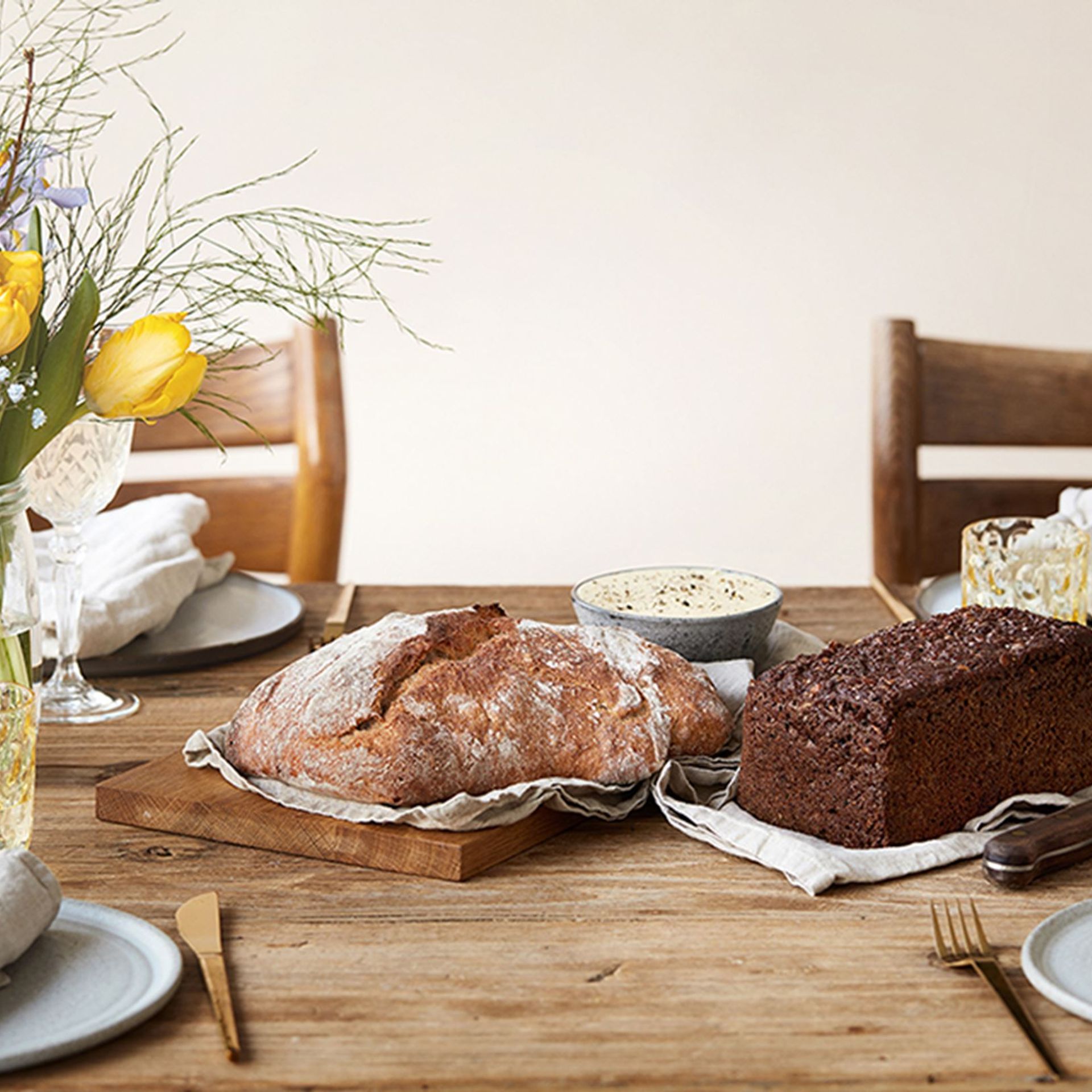 Pisket smør med citron og sort peber