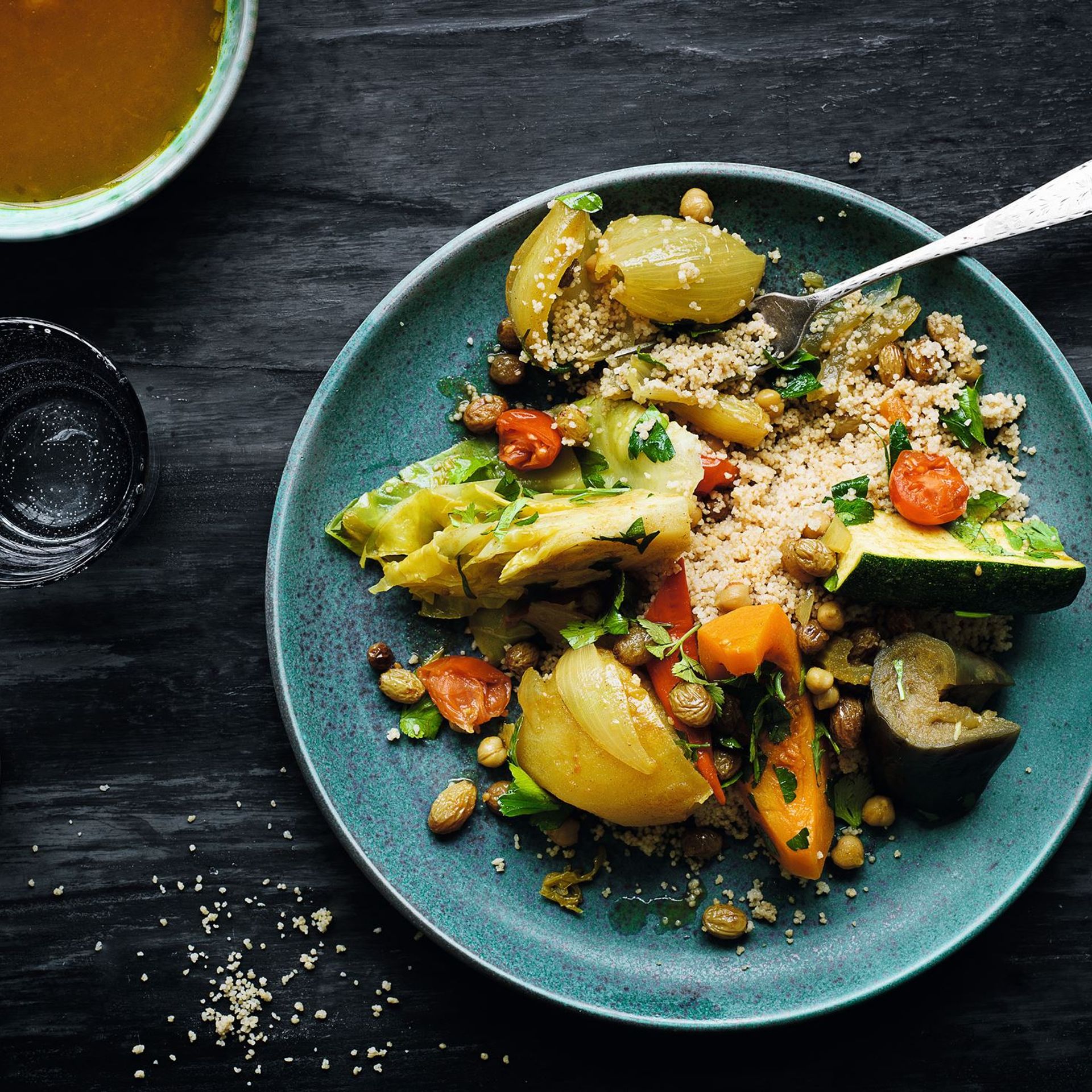 Couscous med græskar, rosiner og krydderier