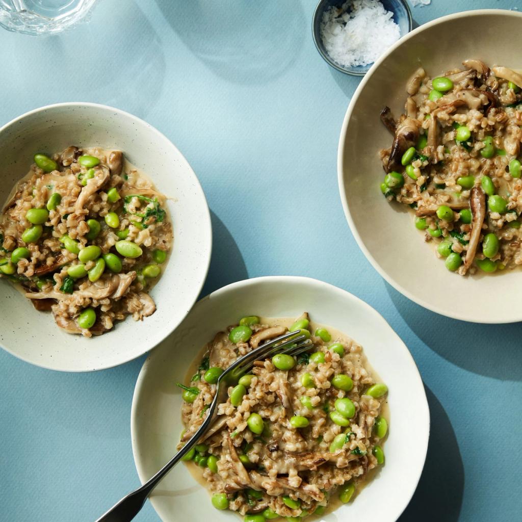 Kornotto med svampe og edamamebønner