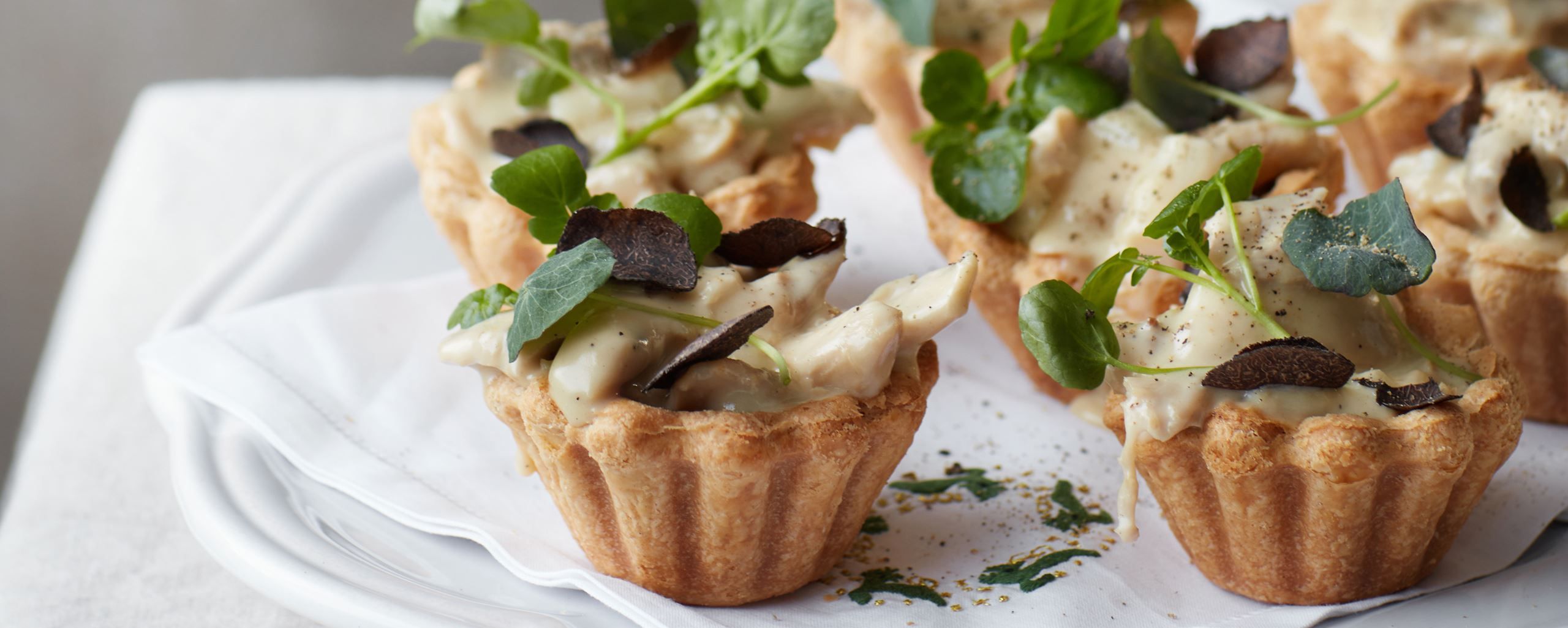 Tarteletter med frikassé af kylling og asparges med friskhøvlet trøffel​​​​‌﻿‍﻿​‍​‍‌‍﻿﻿‌﻿​‍‌‍‍‌‌‍‌﻿‌‍‍‌‌‍﻿‍​‍​‍​﻿‍‍​‍​‍‌﻿​﻿‌‍​‌‌‍﻿‍‌‍‍‌‌﻿‌​‌﻿‍‌​‍﻿‍‌‍‍‌‌‍﻿﻿​‍​‍​‍﻿​​‍​‍‌‍‍​‌﻿​‍‌‍‌‌‌‍‌‍​‍​‍​﻿‍‍​‍​‍‌‍‍​‌﻿‌​‌﻿‌​‌﻿​​​﻿‍‍​‍﻿﻿​‍﻿﻿‌‍﻿​‌‍﻿﻿‌‍​﻿‌‍​‌‌‍﻿​‌‍‍​‌‍﻿﻿‌﻿​﻿‌﻿‌​​﻿‍‍​﻿​﻿​﻿​﻿​﻿​﻿​﻿​﻿​‍﻿﻿‌‍‍‌‌‍﻿‍‌﻿‌​‌‍‌‌‌‍﻿‍‌﻿‌​​‍﻿﻿‌‍‌‌‌‍‌​‌‍‍‌‌﻿‌​​‍﻿﻿‌‍﻿‌‌‍﻿﻿‌‍‌​‌‍‌‌​﻿﻿‌‌﻿​​‌﻿​‍‌‍‌‌‌﻿​﻿‌‍‌‌‌‍﻿‍‌﻿‌​‌‍​‌‌﻿‌​‌‍‍‌‌‍﻿﻿‌‍﻿‍​﻿‍﻿‌‍‍‌‌‍‌​​﻿﻿‌​﻿‍‌‌‍​﻿​﻿‌‌​﻿​‌‌‍‌‍​﻿‍‌​﻿‌​​﻿​‌​‍﻿‌​﻿‌‍‌‍​﻿‌‍​﻿‌‍​‍​‍﻿‌​﻿‌‌​﻿‌‌‌‍‌‍​﻿​‍​‍﻿‌‌‍​‍‌‍‌​‌‍​﻿‌‍​‌​‍﻿‌‌‍​‍‌‍​‌​﻿‌﻿​﻿​‍​﻿​﻿​﻿‍​​﻿​‍​﻿​‌‌‍‌‍​﻿​​‌‍​‌‌‍​‌​﻿‍﻿‌﻿‌​‌﻿‍‌‌﻿​​‌‍‌‌​﻿﻿‌‌﻿​‍‌‍‌‌‌‍​﻿‌‍‍‌‌﻿​​‌‍‌‌​﻿‍﻿‌﻿​​‌‍​‌‌﻿‌​‌‍‍​​﻿﻿‌‌‍‍‌‌‍﻿‌‌‍​‌‌‍‌﻿‌‍‌‌​‍﻿‍‌‍​‌‌‍﻿​‌﻿‌​​﻿﻿﻿‌‍​‍‌‍​‌‌﻿​﻿‌‍‌‌‌‌‌‌‌﻿​‍‌‍﻿​​﻿﻿‌‌‍‍​‌﻿‌​‌﻿‌​‌﻿​​​‍‌‌​﻿​﻿‌​​‌​‍‌‌​﻿​‍‌​‌‍​‍‌‌​﻿​‍‌​‌‍‌‍﻿​‌‍﻿﻿‌‍​﻿‌‍​‌‌‍﻿​‌‍‍​‌‍﻿﻿‌﻿​﻿‌﻿‌​​‍‌‌​﻿​﻿‌​​‌​﻿​﻿​﻿​﻿​﻿​﻿​﻿​﻿​‍‌‍‌‍‍‌‌‍‌​​﻿﻿‌​﻿‍‌‌‍​﻿​﻿‌‌​﻿​‌‌‍‌‍​﻿‍‌​﻿‌​​﻿​‌​‍﻿‌​﻿‌‍‌‍​﻿‌‍​﻿‌‍​‍​‍﻿‌​﻿‌‌​﻿‌‌‌‍‌‍​﻿​‍​‍﻿‌‌‍​‍‌‍‌​‌‍​﻿‌‍​‌​‍﻿‌‌‍​‍‌‍​‌​﻿‌﻿​﻿​‍​﻿​﻿​﻿‍​​﻿​‍​﻿​‌‌‍‌‍​﻿​​‌‍​‌‌‍​‌​‍‌‍‌﻿‌​‌﻿‍‌‌﻿​​‌‍‌‌​﻿﻿‌‌﻿​‍‌‍‌‌‌‍​﻿‌‍‍‌‌﻿​​‌‍‌‌​‍‌‍‌﻿​​‌‍​‌‌﻿‌​‌‍‍​​﻿﻿‌‌‍‍‌‌‍﻿‌‌‍​‌‌‍‌﻿‌‍‌‌​‍﻿‍‌‍​‌‌‍﻿​‌﻿‌​​‍‌‍‌﻿​​‌‍‌‌‌﻿​‍‌﻿​﻿‌﻿​​‌‍‌‌‌‍​﻿‌﻿‌​‌‍‍‌‌﻿‌‍‌‍‌‌​﻿﻿‌‌﻿​​‌﻿‌‌‌‍​‍‌‍﻿​‌‍‍‌‌﻿​﻿‌‍‍​‌‍‌‌‌‍‌​​‍​‍‌﻿﻿‌