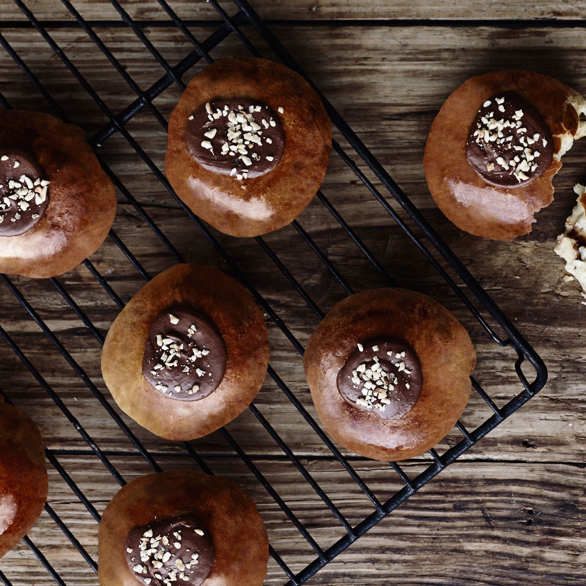 Fastelavnsboller med vaniljecreme