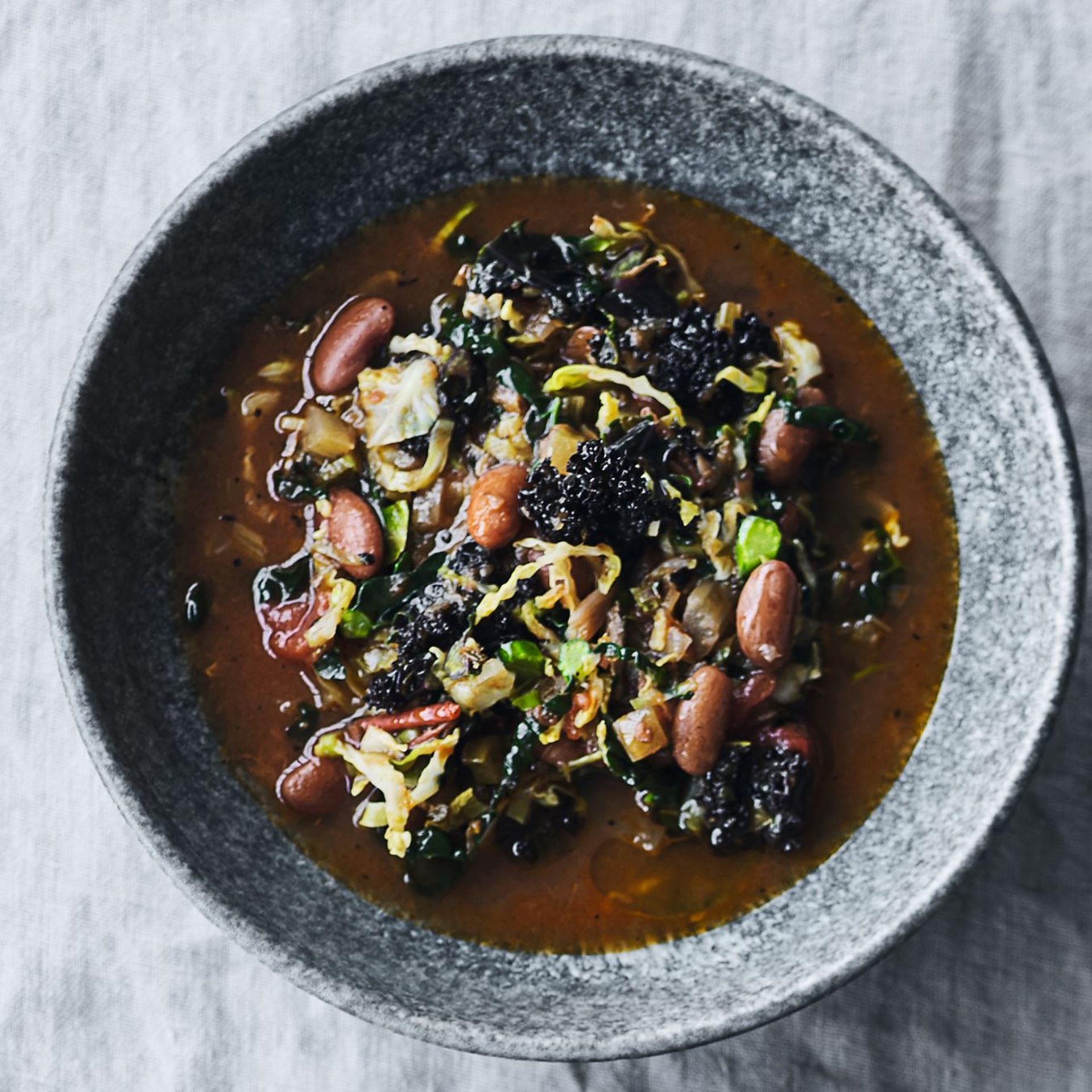 Ribollita med palmekål og bønner