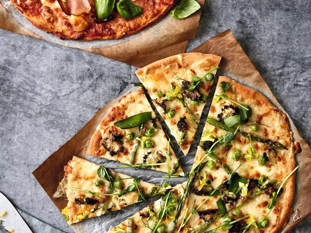 MEYERS BAGERI PÅ GAMMEL KONGEVEJ INVITERER TIL ÅBNINGSFEST OG INTRODUCERER ØKOLOGISKE SURDEJSPIZZAER OG NYT VINØST NABOSKAB 