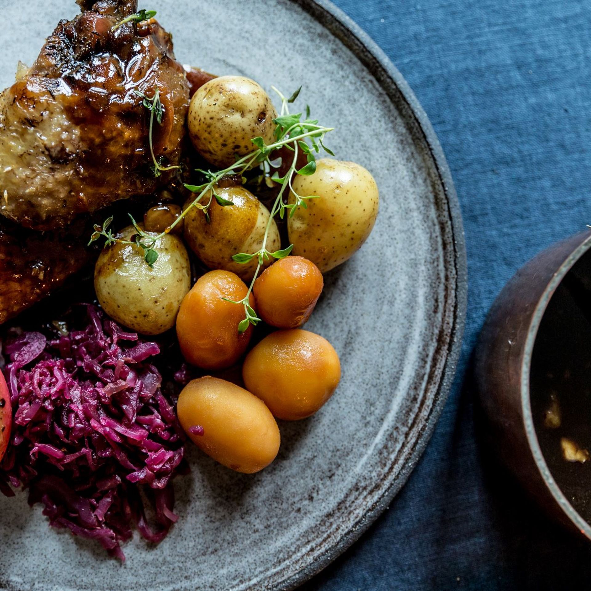 Andesauce med svesker, æbler og gastrik