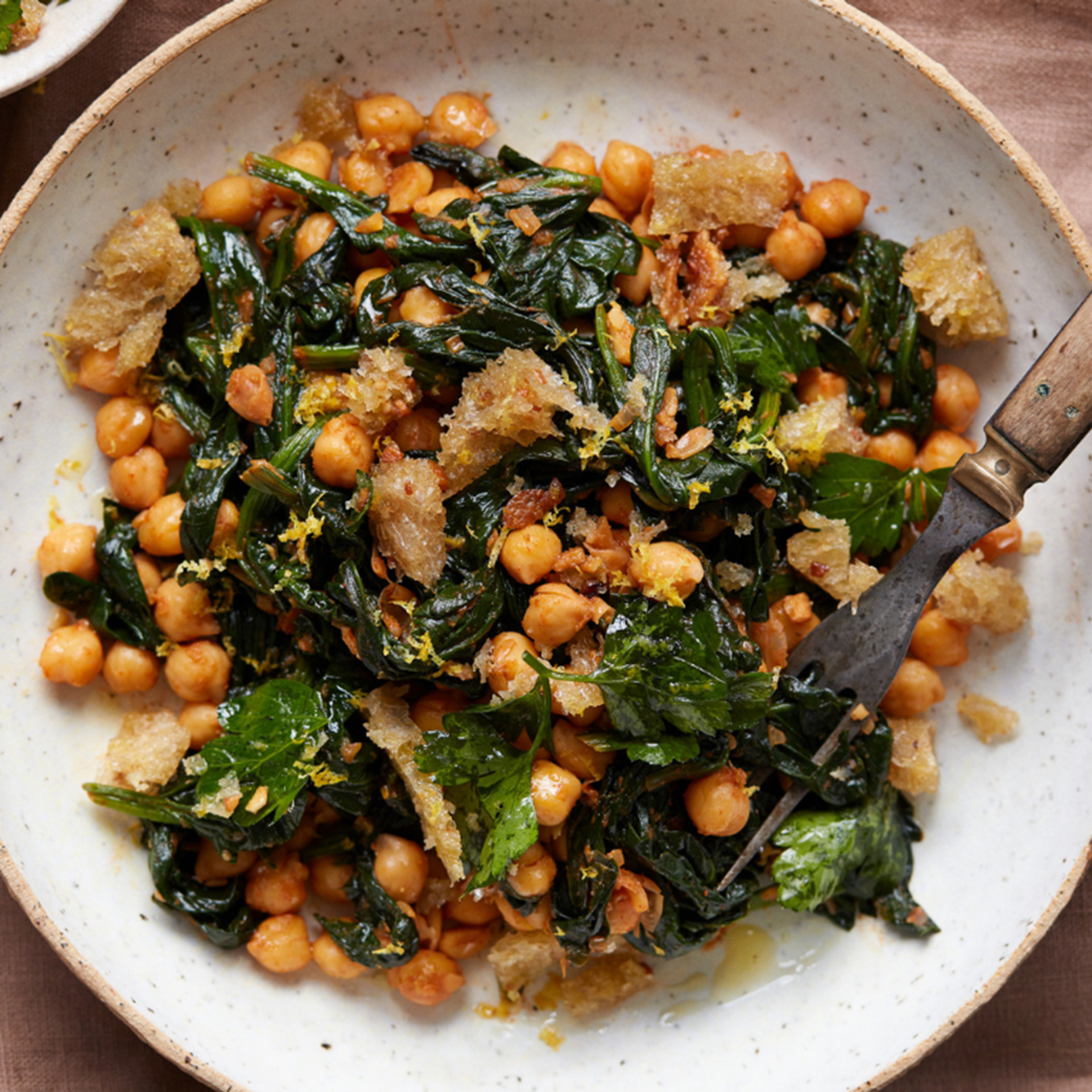 Kikærtesalat med spinat