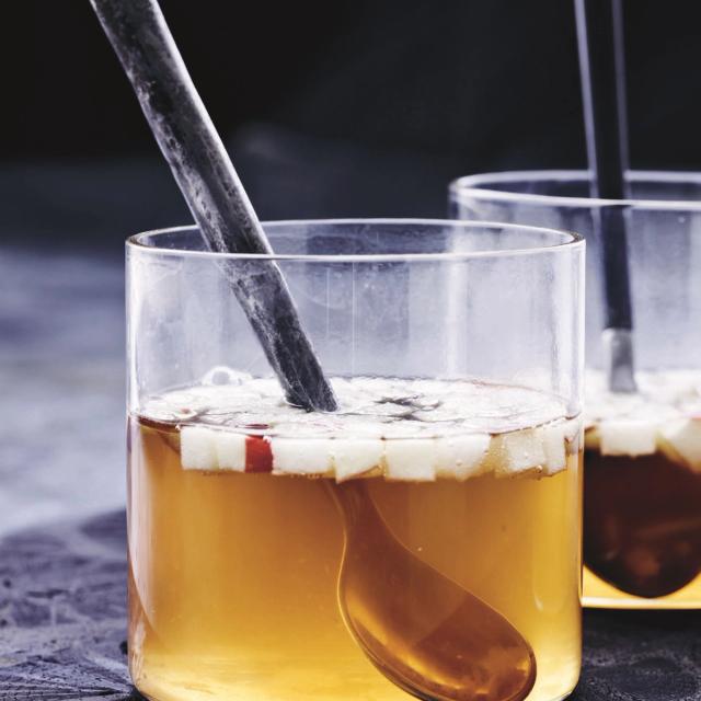 Æblegløgg med æbletern