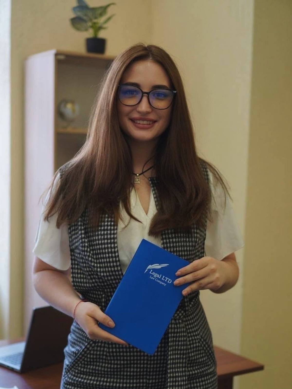 Лавришин Анастасія Олегівна, Керівник відділу виконання 