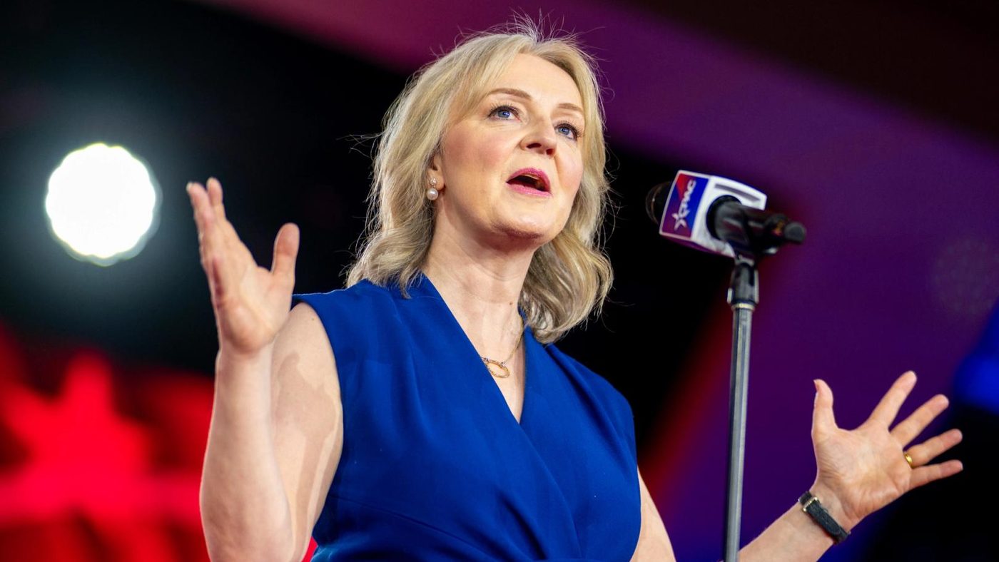 Eks PM Inggris Liz Truss Kritik Bank Sentral dan Buka Peluang untuk Bitcoin