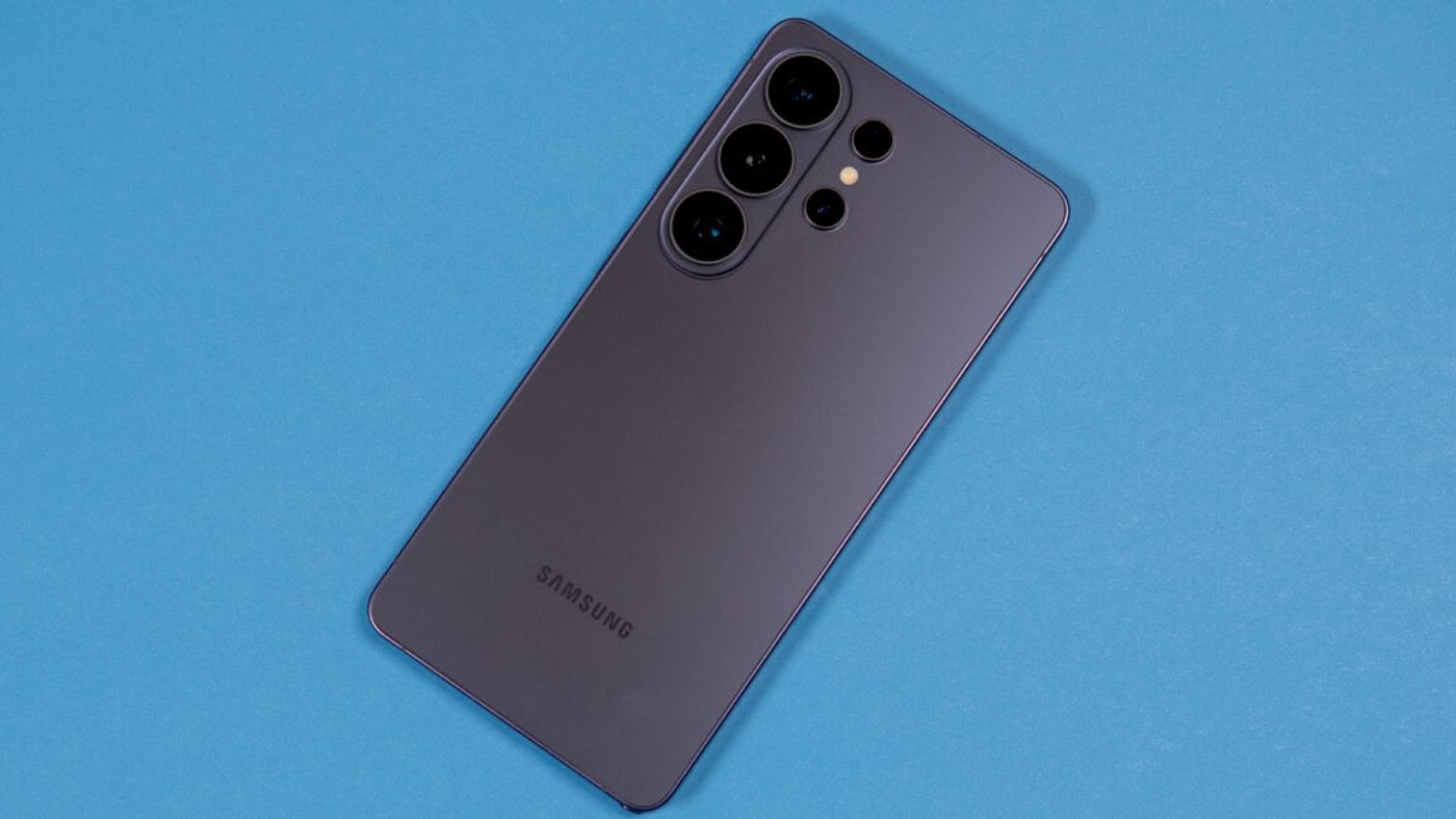 Samsung Bisa Pertama Kali Rugi Jualan HP Gara-gara AI Boom