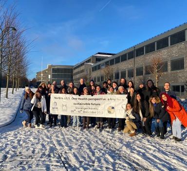 Group of students at the OneHealth school in Stavanger in December 2022