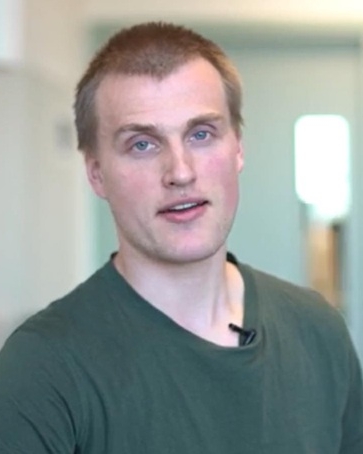 Kristian Spikkeland bygde vidare på fagbrevet med høgare yrkesfagleg utdanning og jobbar i dag som lærar ved Fagskulen i Agder.