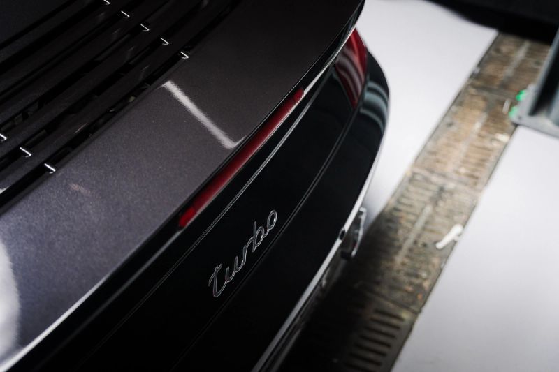 Porsche 996 Turbo - detail 12