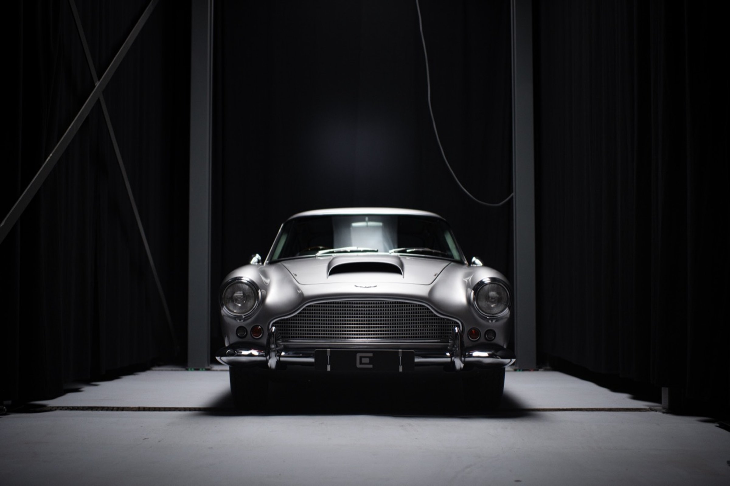 Aston Martin DB4