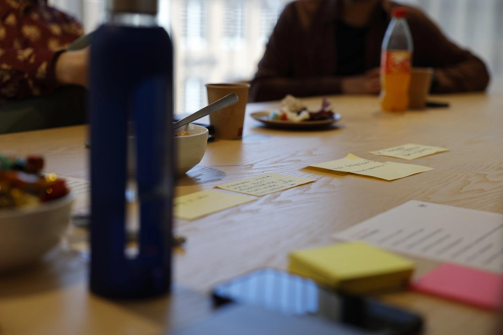 Bord med post-it-lapper