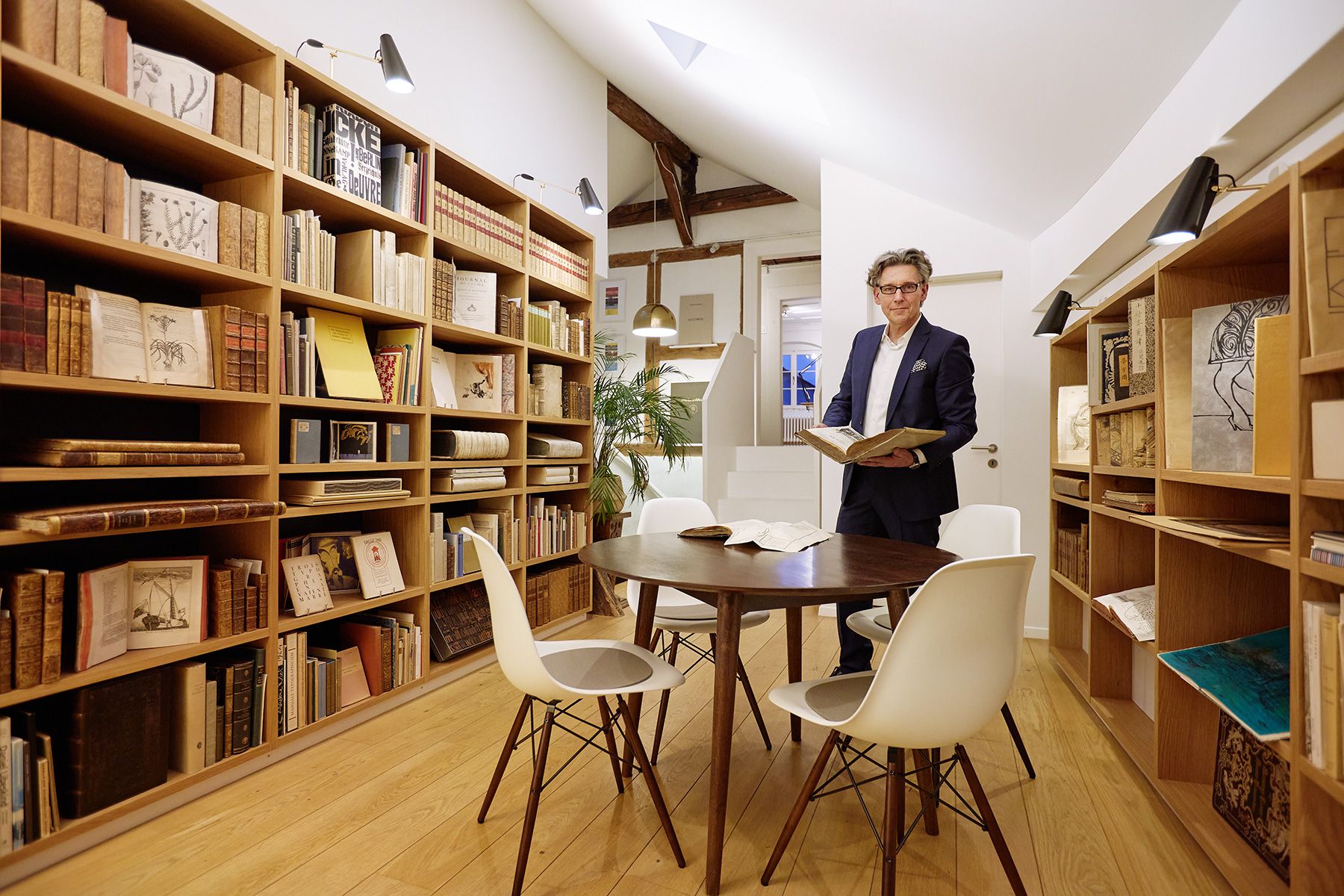 Online-Shop für Anitquariat von Büchern und Plakaten