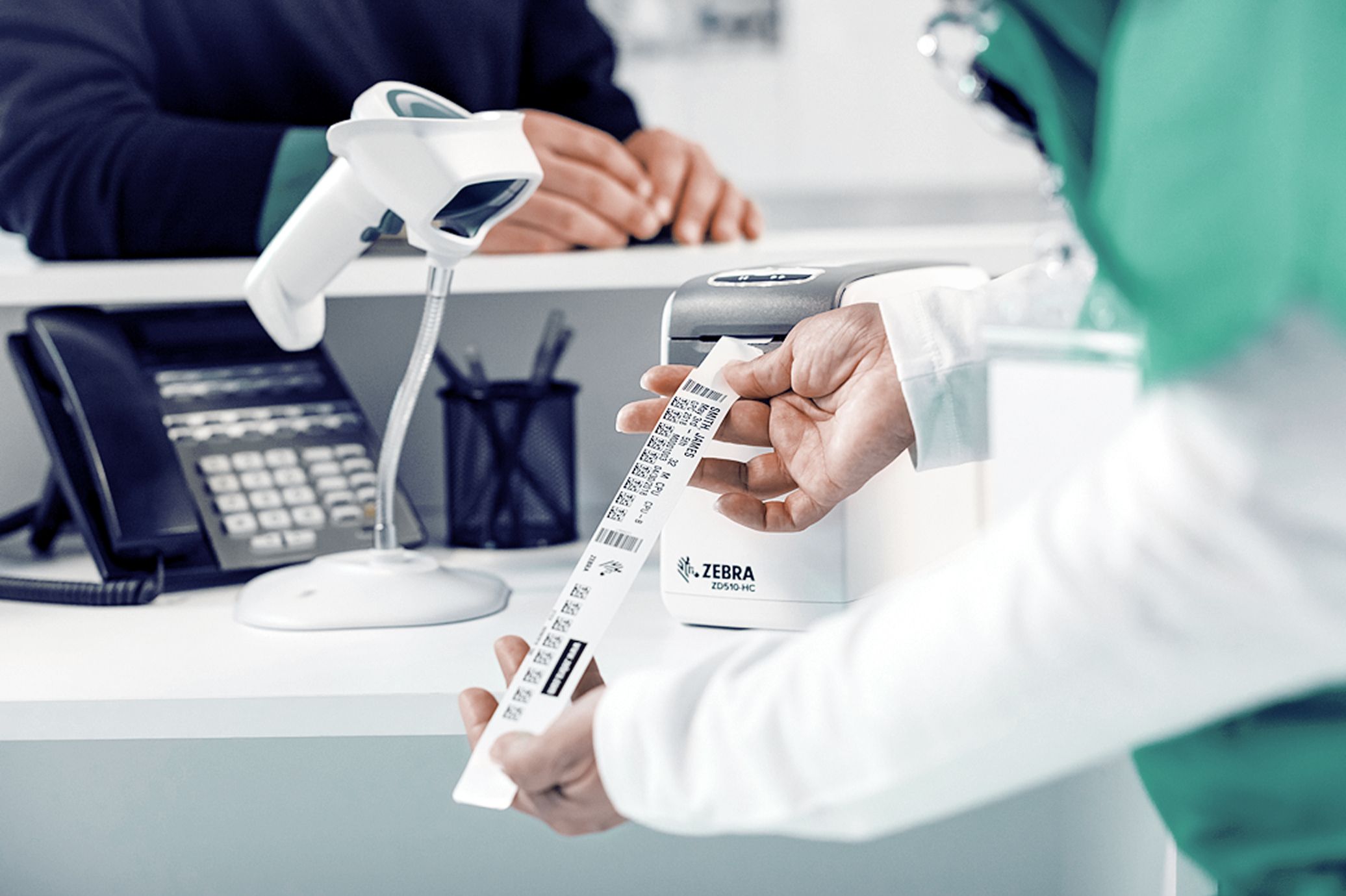 ades – Corporate Imagery – Bildsprache mit Farb-Filter 