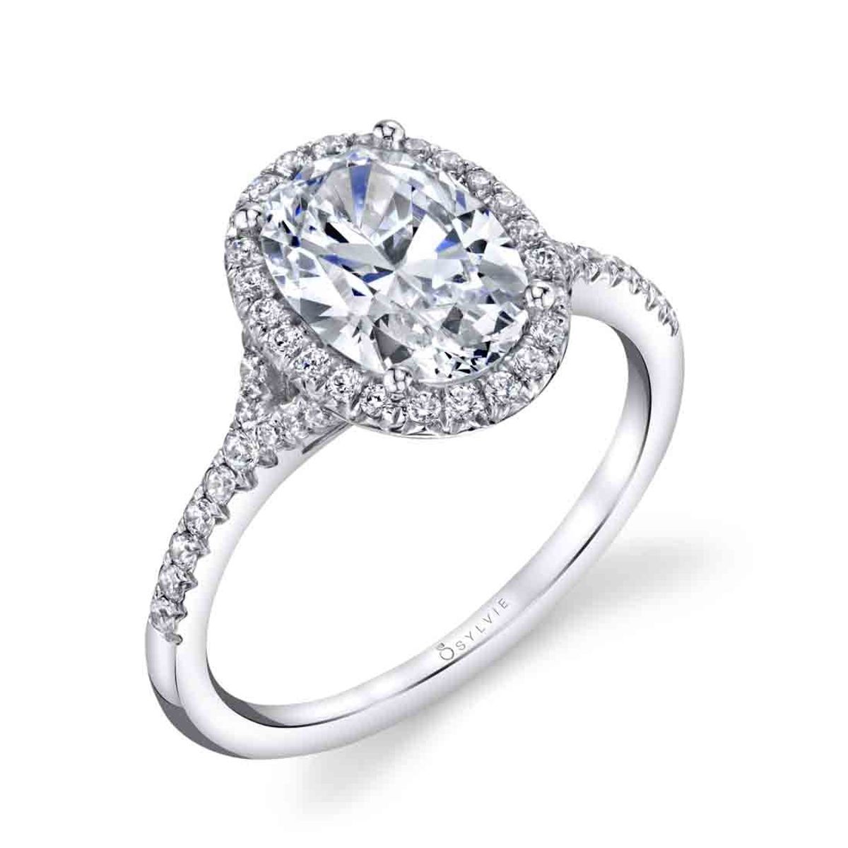 Oval Halo Engagement Ring