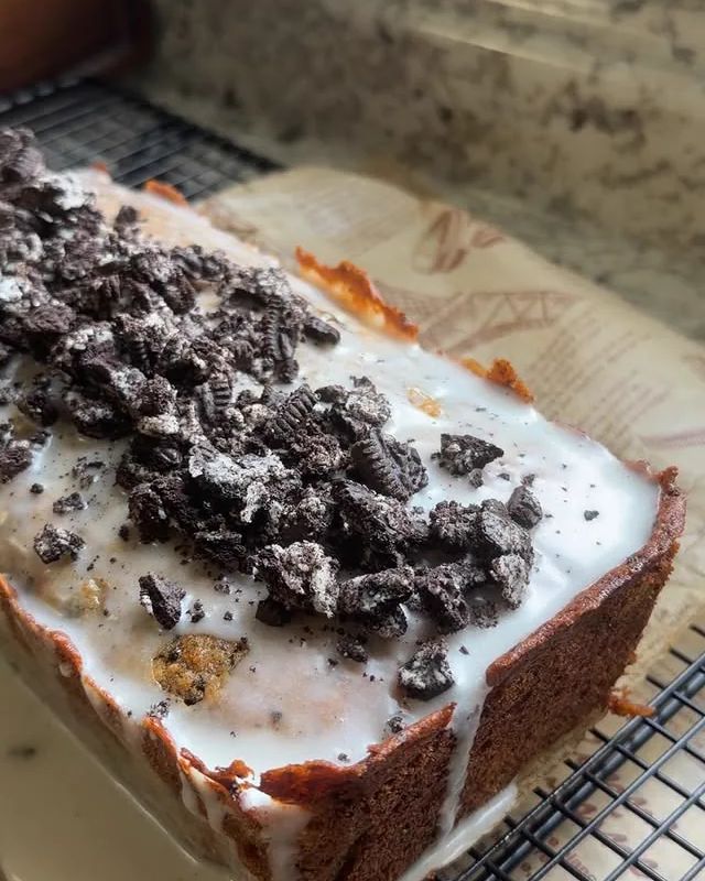 Cookies and Cream Banana Bread!!