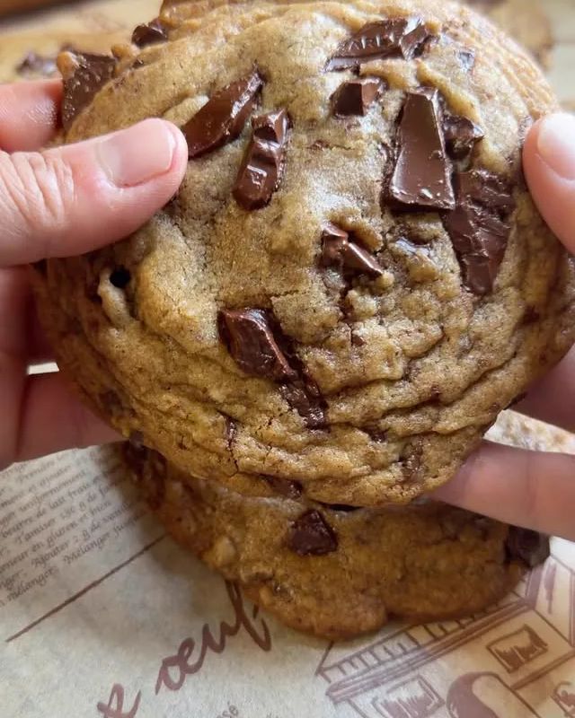 Brown butter chocolate chip cookies