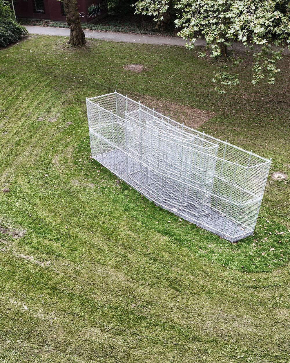 Missing alternative text