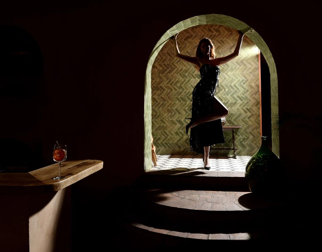 EOS Mezze Bar® | A Table for Stories