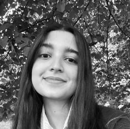 Portrait photo of Sirine Bhouri, AI Research Engineer
