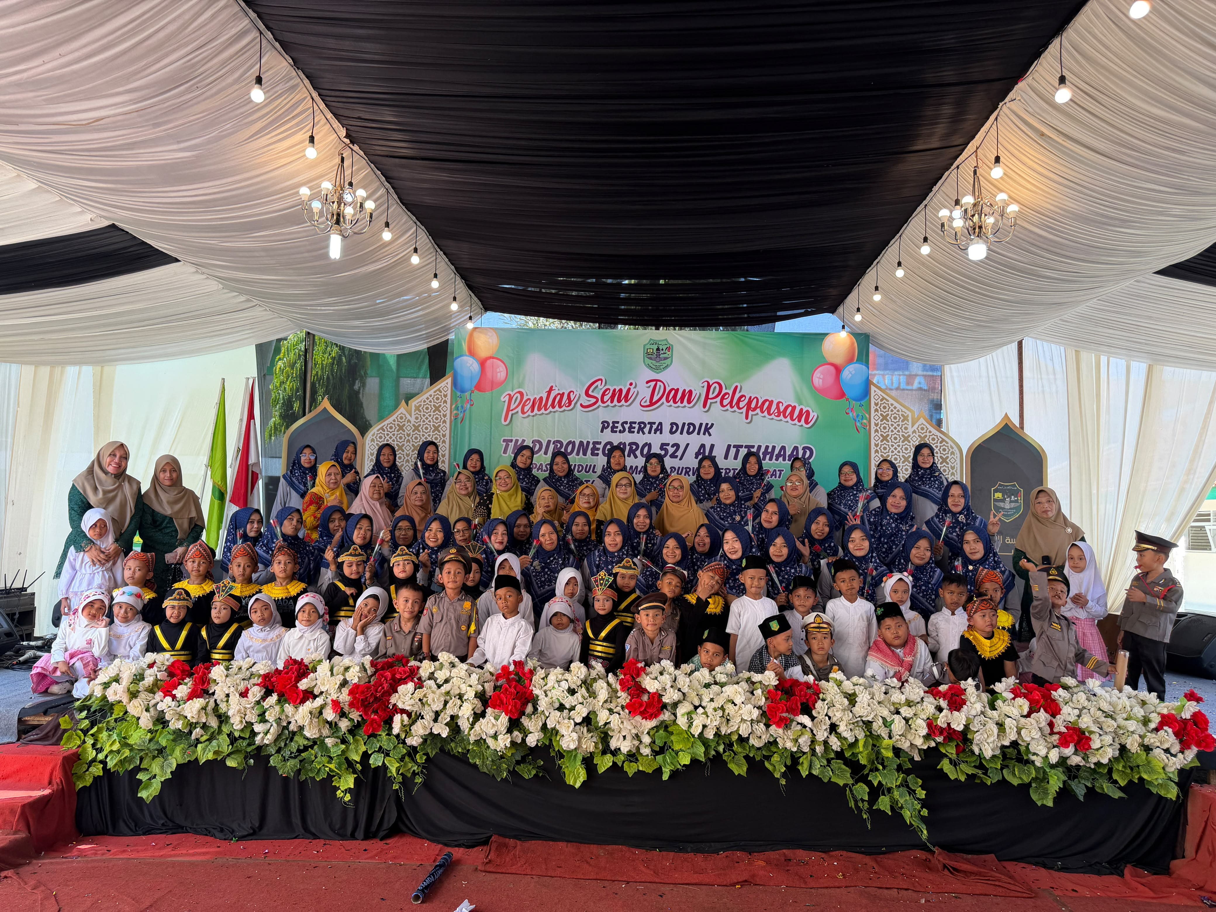 Merangkai Prestasi, Menjemput Masa Depan: Pelepasan dan Pentas Seni TK Diponegoro 52 Al Ittihaad Tahun Pelajaran 2025/2026"