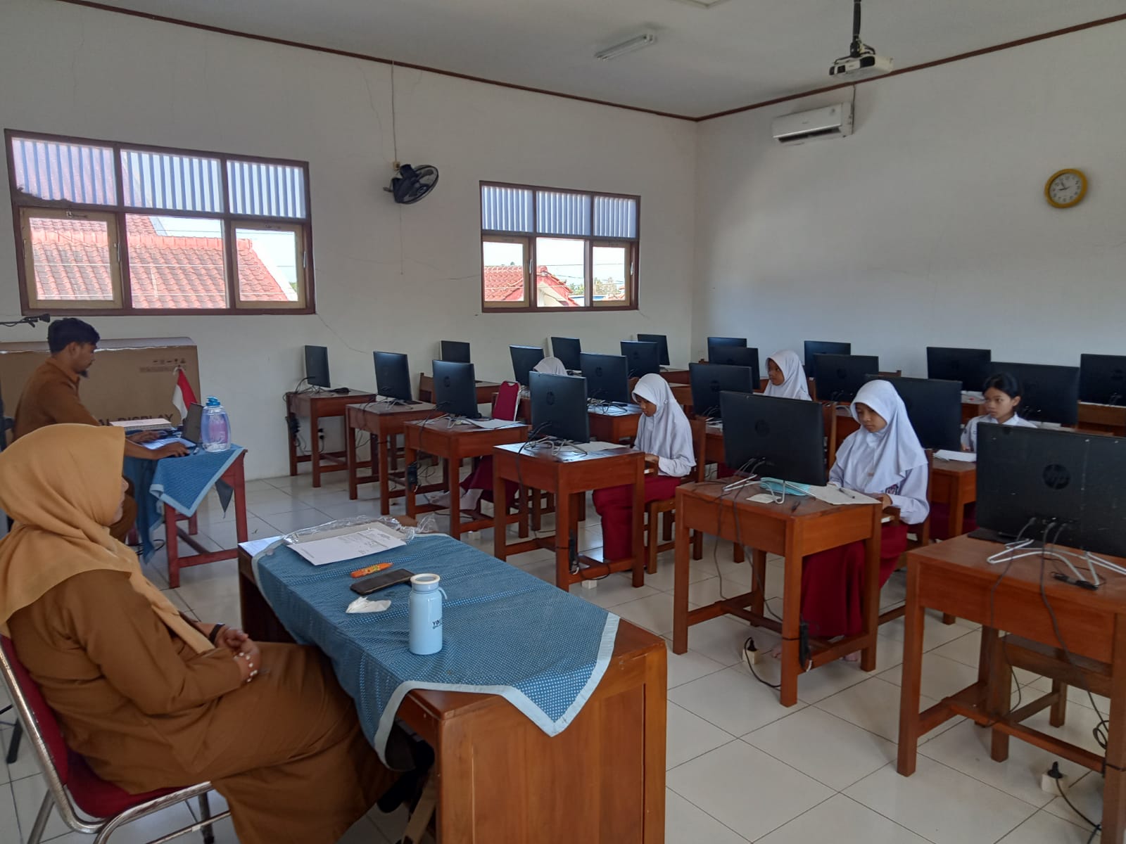 Pacu Prestasi Akademik, 15 Siswa SDN 3 Kedungwuluh Berjuang di OSN Tingkat Kabupaten Banyumas