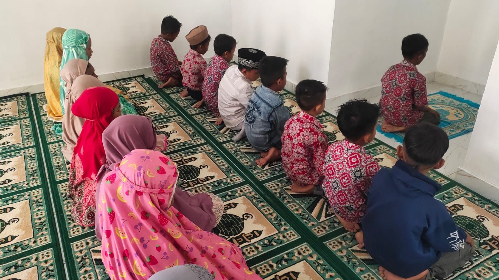 Hangatnya Pagi di SD Negeri 3 Pasirmuncang, Siswa Rutin Sholat Dhuha Bersama