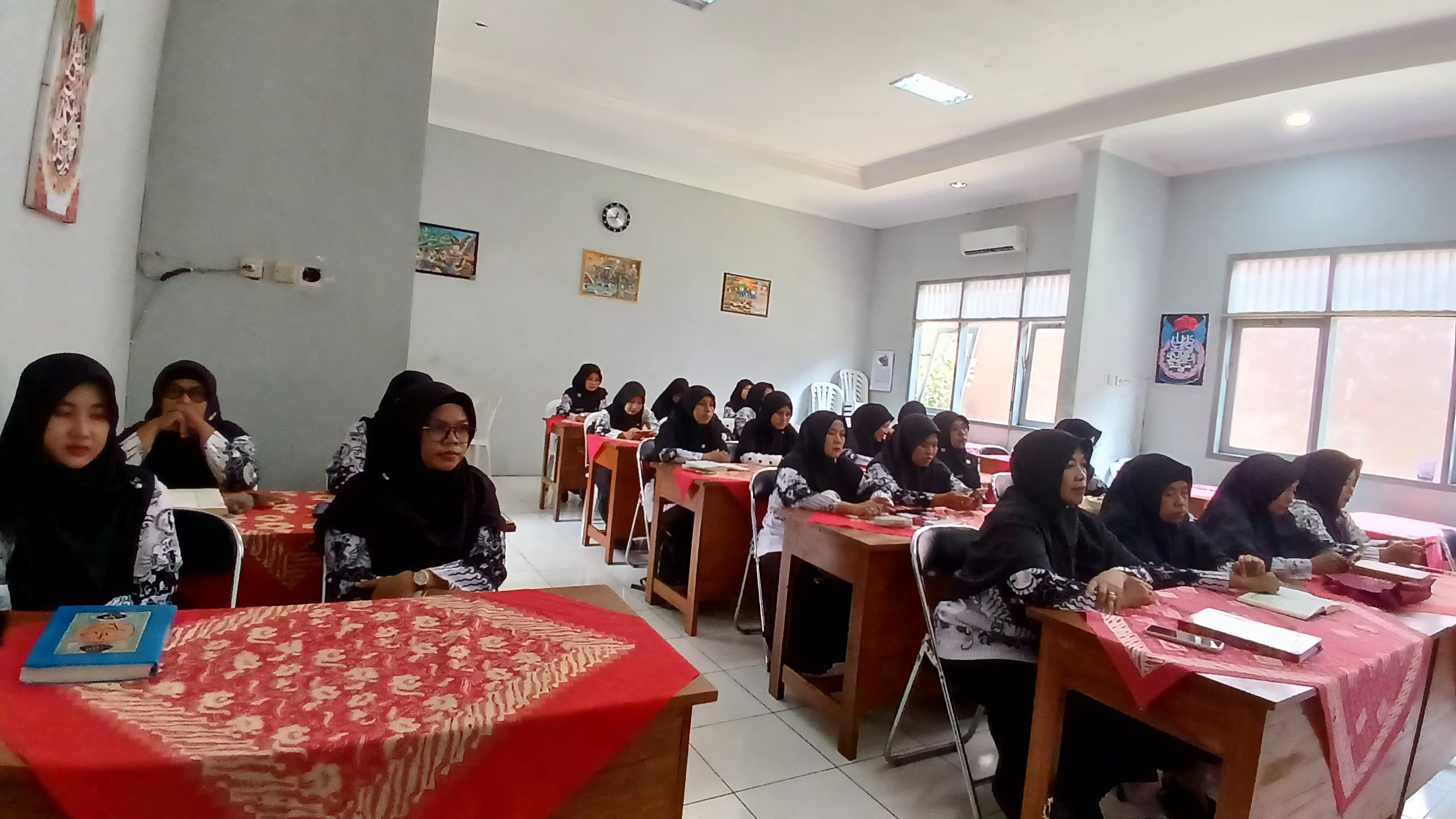 Khataman Al Quran Bersama PGRI Cabang Purwokerto Barat dan GPAI Purwokerto Barat