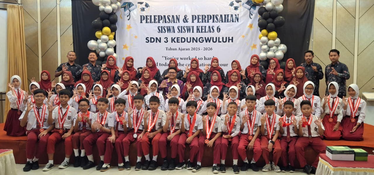 Suasana Haru dan Bahagia Warnai Prosesi Pelepasan 98 Siswa SDN 3 Kedungwuluh di Resto D’Garden