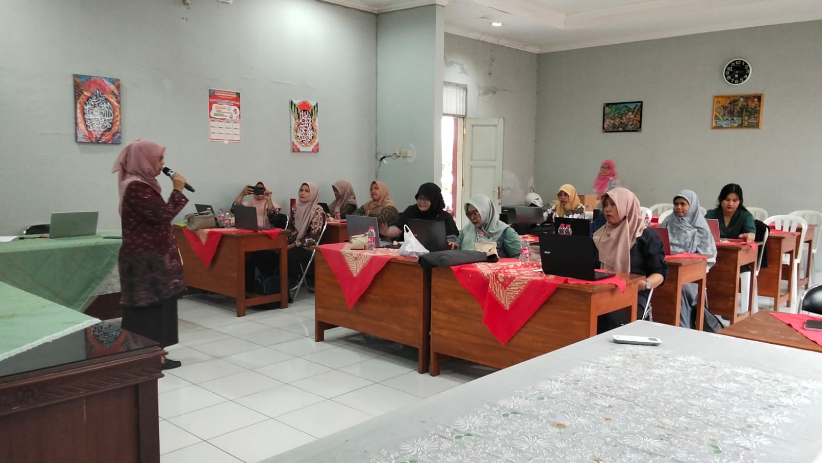Menguatkan Budaya Mutu PAUD Nonformal: PKG PAUD Purwokerto Barat Gelar Pendampingan Sistem Penjaminan Mutu Internal