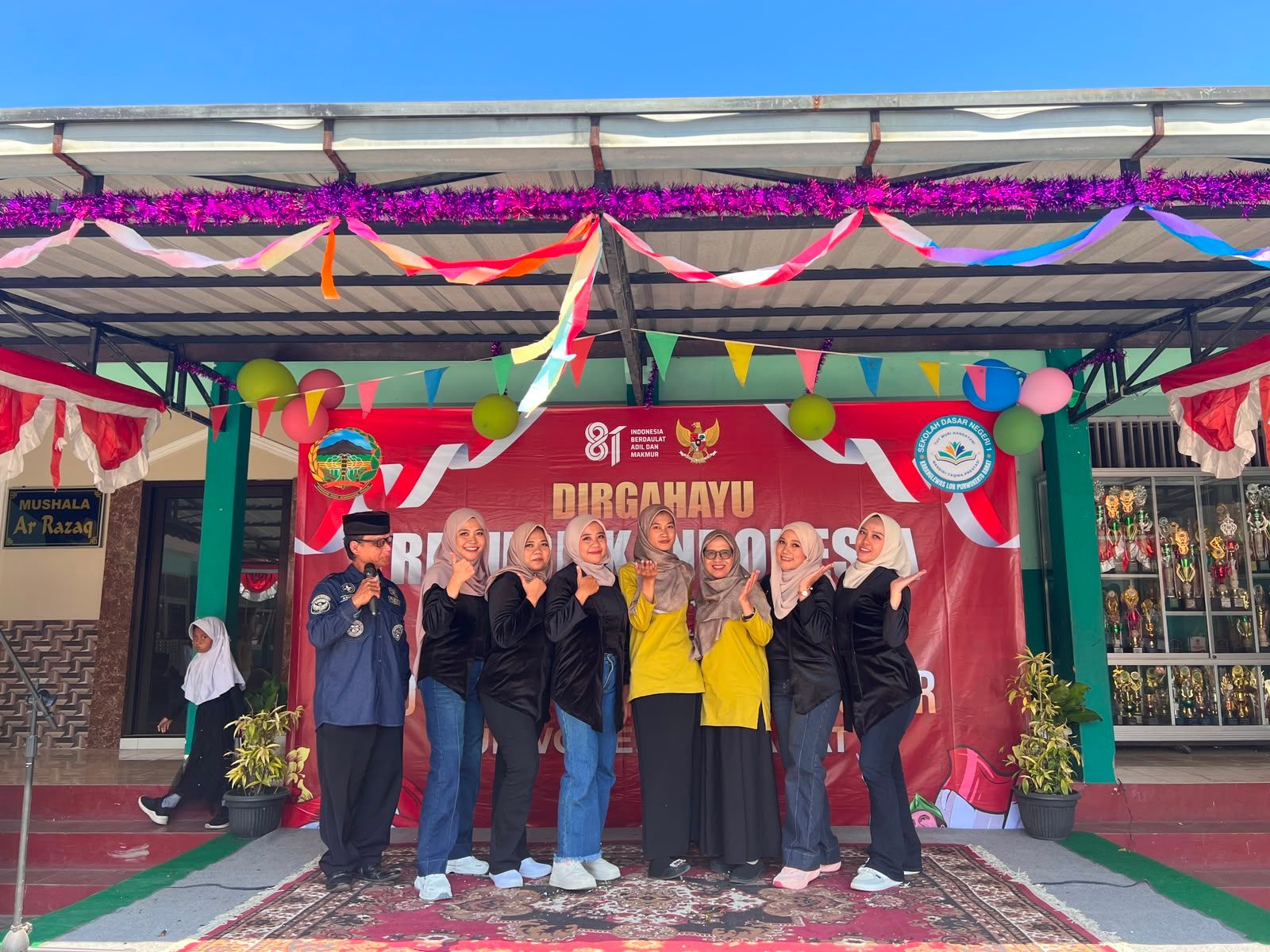 Meriahnya Lomba Sambung Lirik Lagu SDN 1 Karanglewas Lor dalam Rangka HUT RI ke-81
