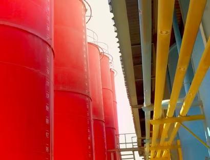 Base Oil Storage Tanks