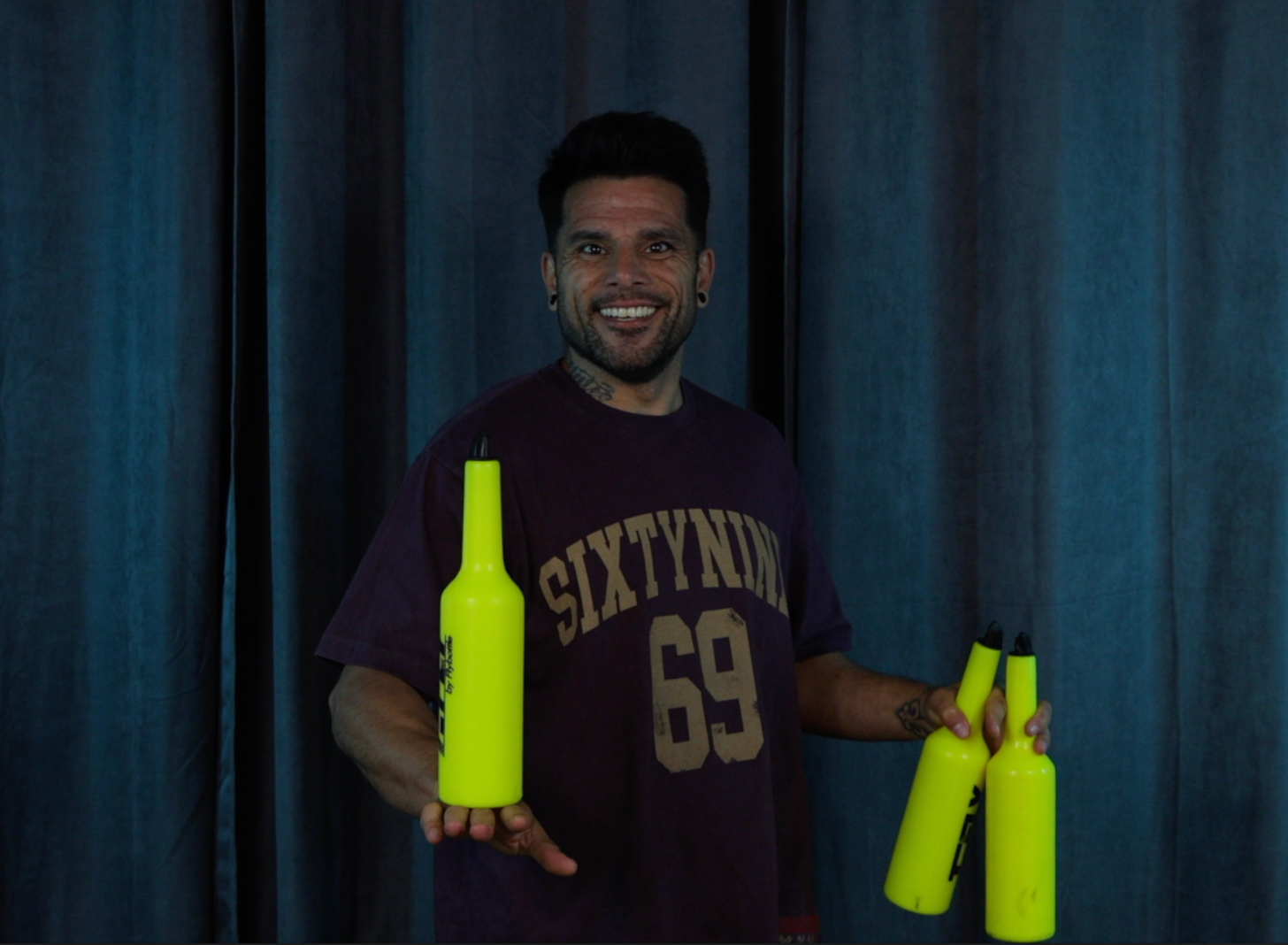 3 Bottle juggling with Rafael Arce