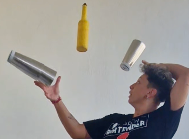 Learn this 3 tins 1 bottle exhibition flair move