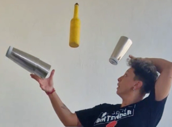 Learn this 3 tins 1 bottle exhibition flair move