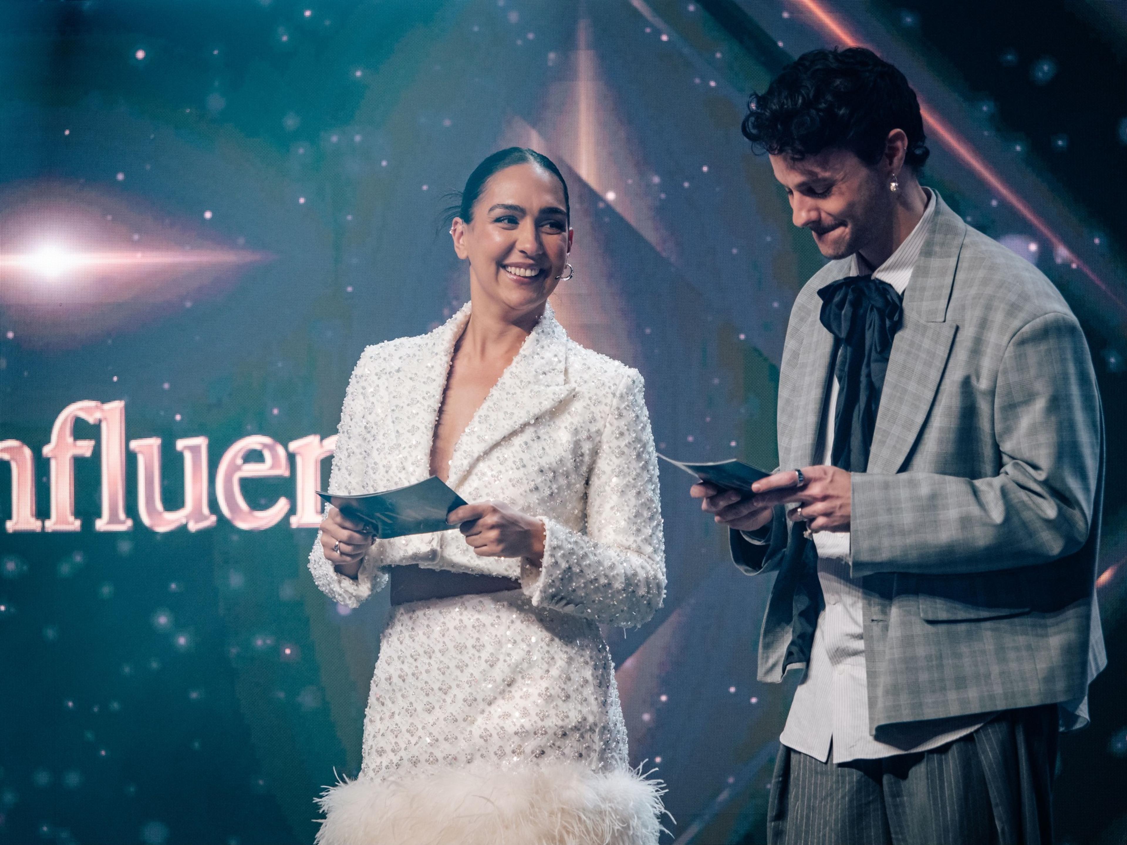 Bahare Viken og Gisle A. G. Agledahl delte ut pris under VIXEN Awards 2024
