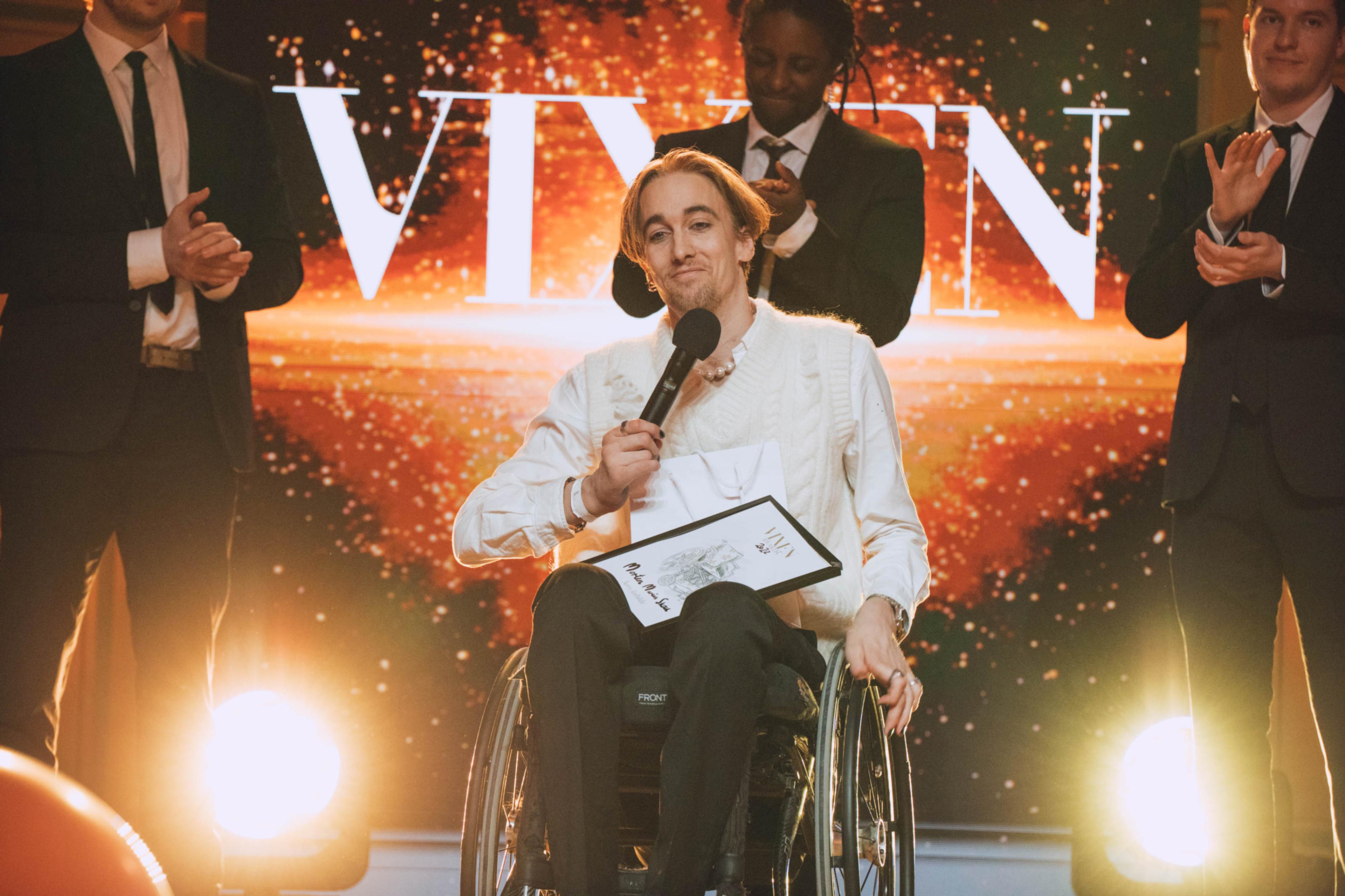 ÅRETS FORBILDE: Morten Marius Skau ble vinneren av "Årets Forbilde" under VIXEN Awards 2022. Foto: Alvin Santos