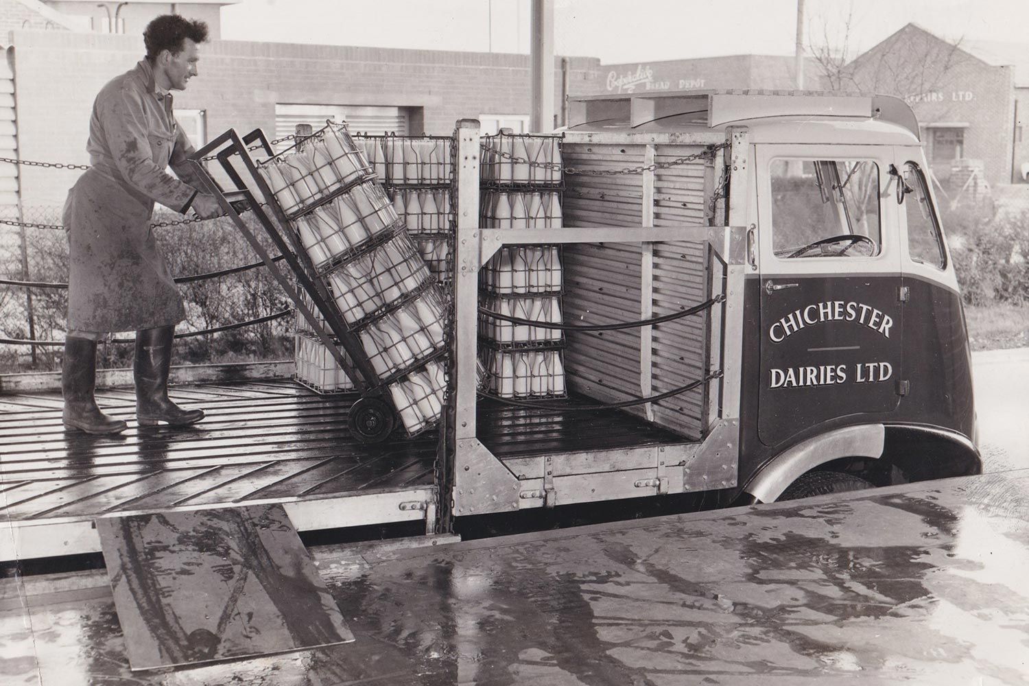 Milk float